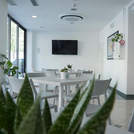 Lively Hotel بيلاريا-إيجيا مارينا المظهر الخارجي الصورة