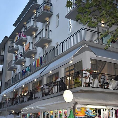 Lively Hotel بيلاريا-إيجيا مارينا المظهر الخارجي الصورة