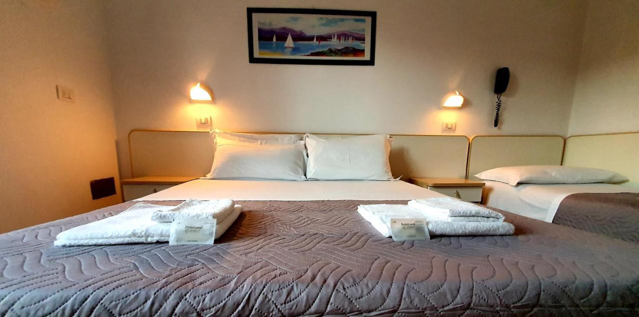 Lively Hotel بيلاريا-إيجيا مارينا المظهر الخارجي الصورة