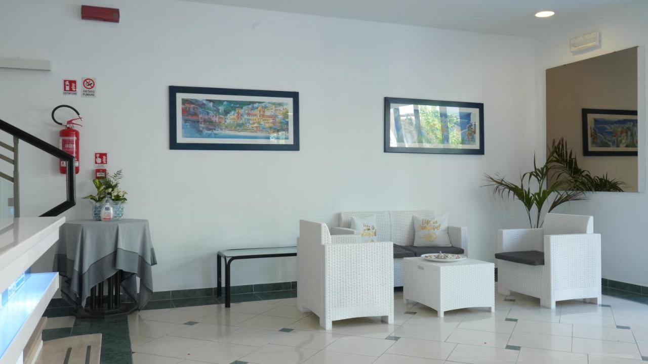 Lively Hotel بيلاريا-إيجيا مارينا المظهر الخارجي الصورة