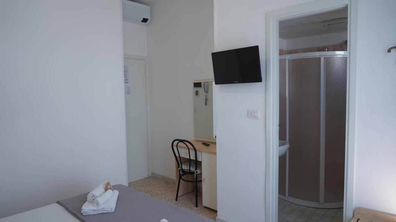 Lively Hotel بيلاريا-إيجيا مارينا المظهر الخارجي الصورة